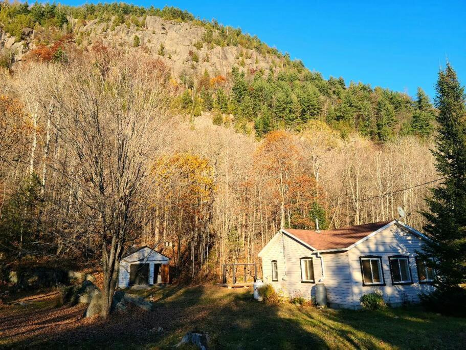 Vila Chalet Falaise By Chalets Nabu Saint-Alexis-des-Monts Exteriér fotografie